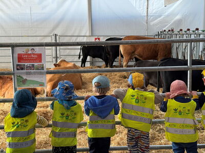 Petits visiteurs à l'exposition BEA | Photo : Chiara Foroni