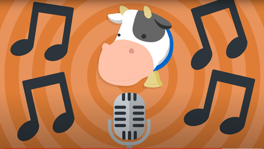 Tête de vache chante dans le microphone entouré de notes de musique.